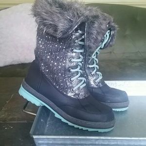 Girls Justice winter boots size 3